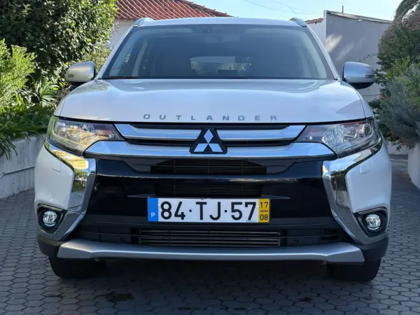 Mitsubishi Outlander 2.2 DI-D Instyle Navi 14