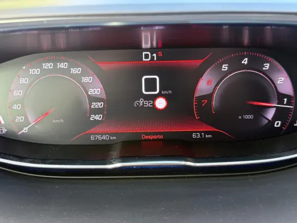 Peugeot 5008 1.2 PureTech Allure EAT8 41
