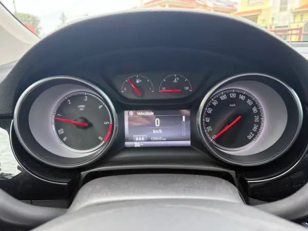 Opel Astra 1.6 CDTI Innovation S/S 42