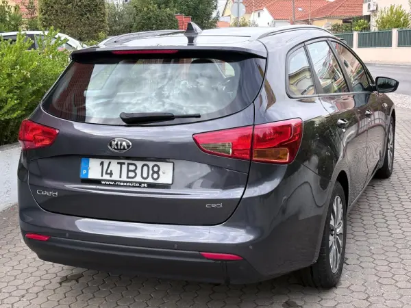 Kia Ceed 1.4 CRDi Nav Line 19
