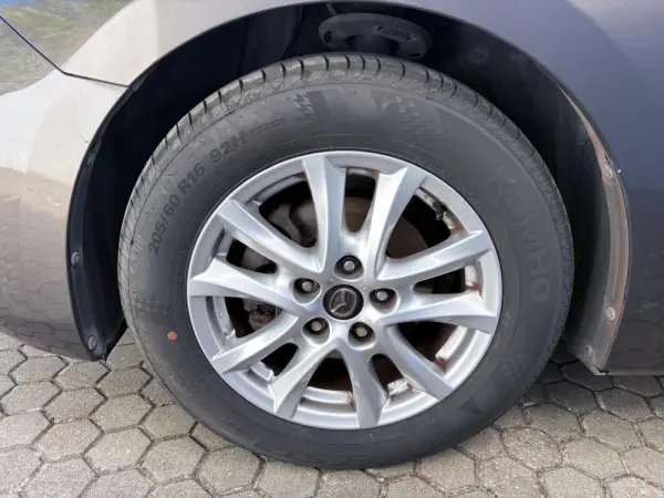 Mazda 3 1.5 Sky-G Evolve HS Navi 11