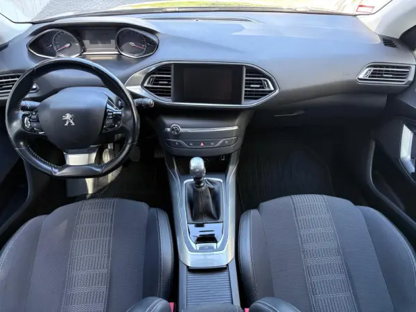 Peugeot 308 SW 1.5 BlueHDi Allure 6