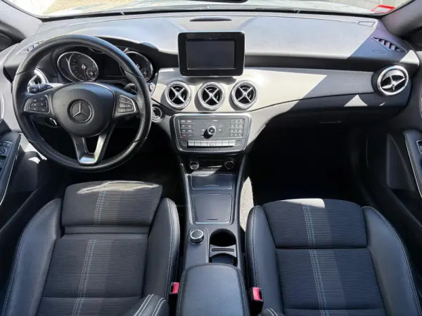 Mercedes-Benz CLA 180 d Shooting Brake Urban Aut. 6