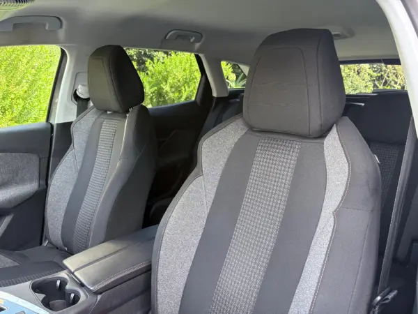 Peugeot 3008 1.2 PureTech Allure EAT8 31