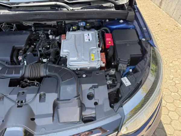 Renault Mégane 1.6 Plug-In R.S. Line 19