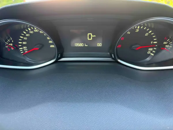 Peugeot 308 1.6 BlueHDi Style 41