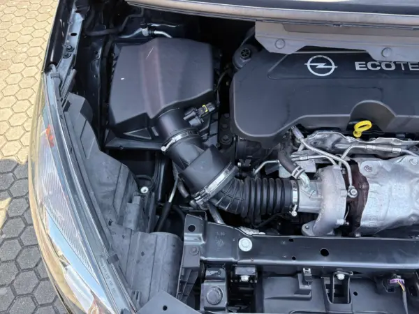 Opel Zafira 2.0 CDTI Cosmo 16