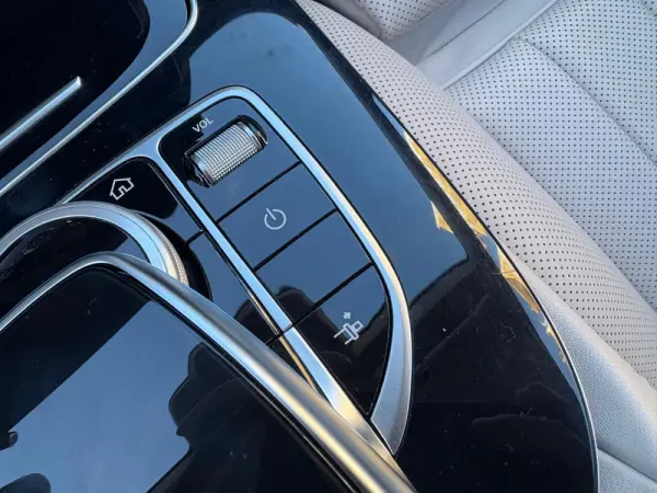 Mercedes-Benz E 220 d AMG Line Aut. 56
