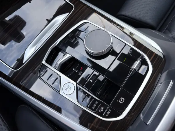 BMW X5 50 e xDrive Edição Desportiva M 52