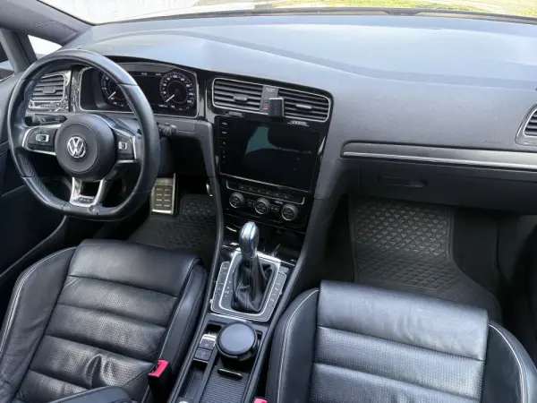 Volkswagen Golf 1.4 GTE Plug-in 32