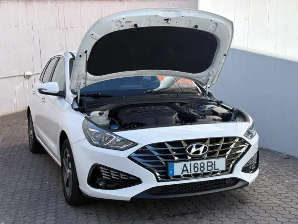 Hyundai i30 1.6 CRDi STyle Plus 16