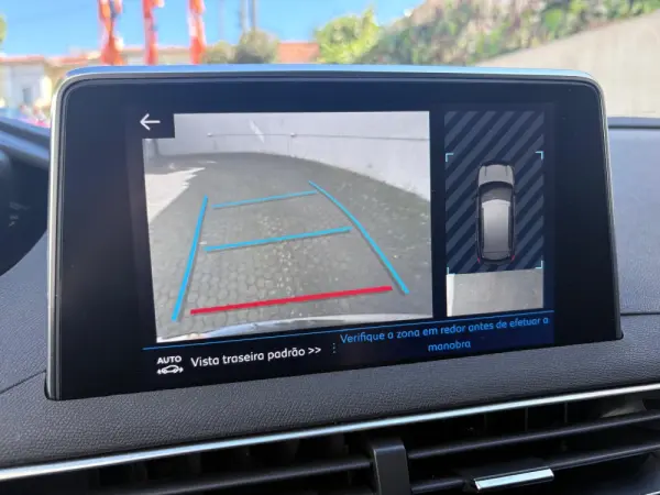 Peugeot 3008 1.2 PureTech Allure EAT8 47