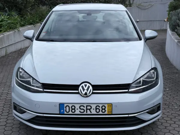 Volkswagen Golf 1.0 TSI Confortline 3