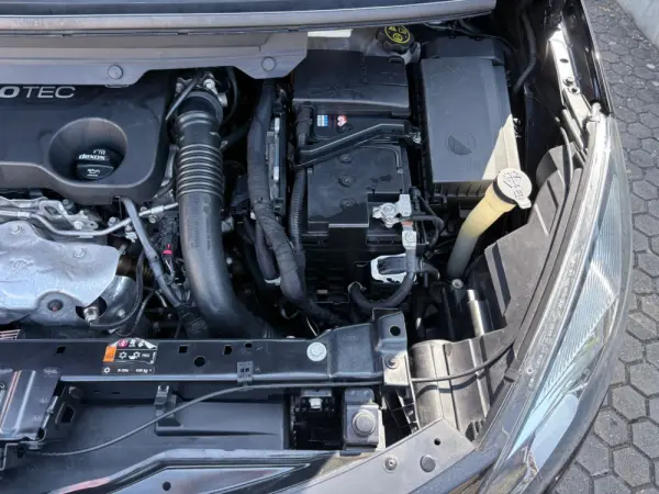 Opel Zafira 2.0 CDTI Cosmo 17