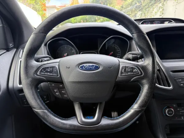 Ford Focus 2.3 EcoBoost S&S 4WD RS 34
