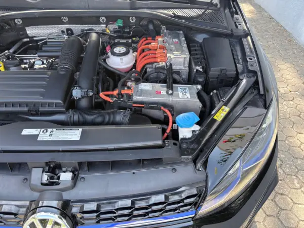 Volkswagen Golf 1.4 GTE Plug-in 21