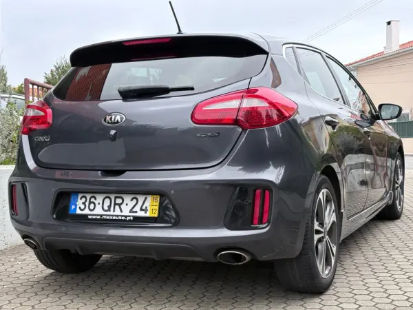 Kia Ceed 1.6 CRDi GT Line 20