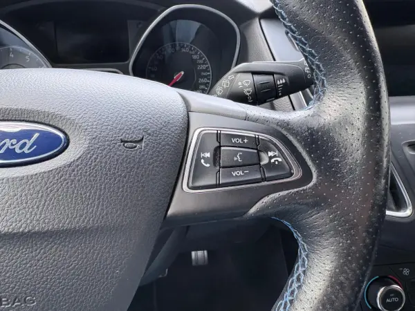 Ford Focus 2.3 EcoBoost S&S 4WD RS 36