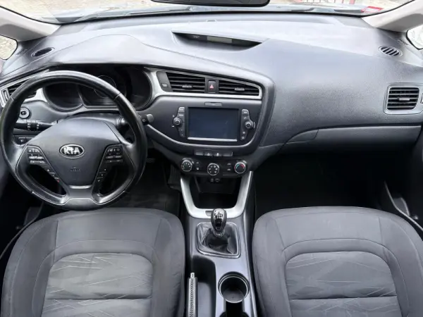 Kia Ceed 1.4 CRDi Nav Line 6