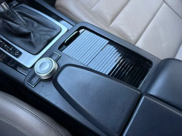 Mercedes-Benz E 350 CGi Avantgarde BlueEfficiency Auto 53