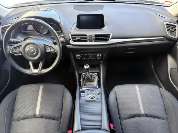 Mazda 3 1.5 Sky-G Evolve HS Navi 6