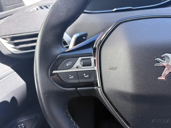 Peugeot 3008 1.2 PureTech Allure EAT8 39