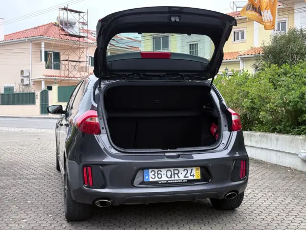 Kia Ceed 1.6 CRDi GT Line 26