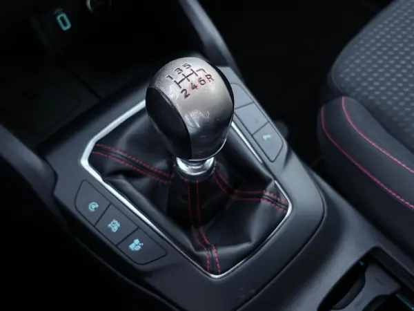 Ford Focus SW 1.0 EcoBoost ST-Line 51