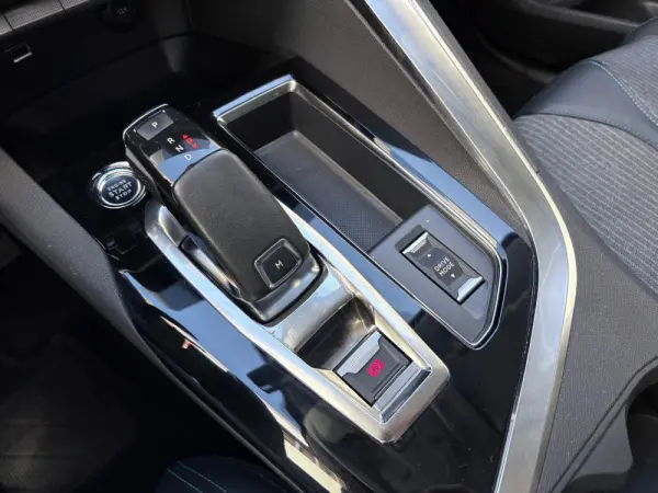 Peugeot 5008 1.2 PureTech Allure EAT8 53