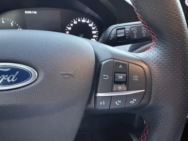 Ford Focus SW 1.0 EcoBoost ST-Line 37