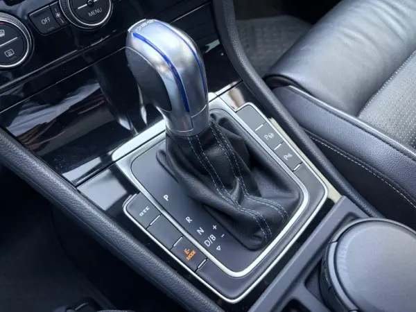 Volkswagen Golf 1.4 GTE Plug-in 53