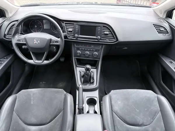 SEAT Leon ST 1.6 TDI S&S 4Drive Style 29