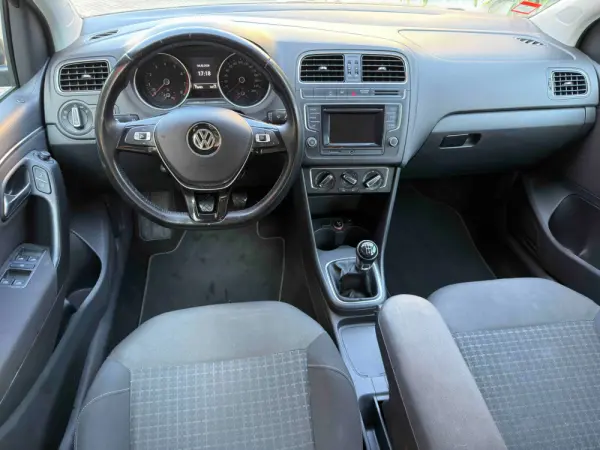 Volkswagen Polo 1.0 Trendline 30
