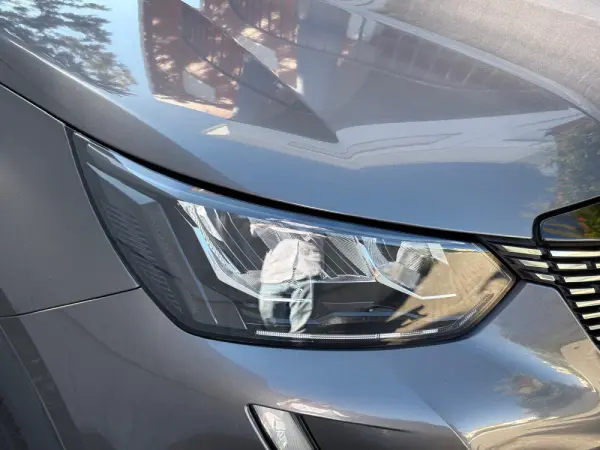 Peugeot 2008 1.2 PureTech Allure 14
