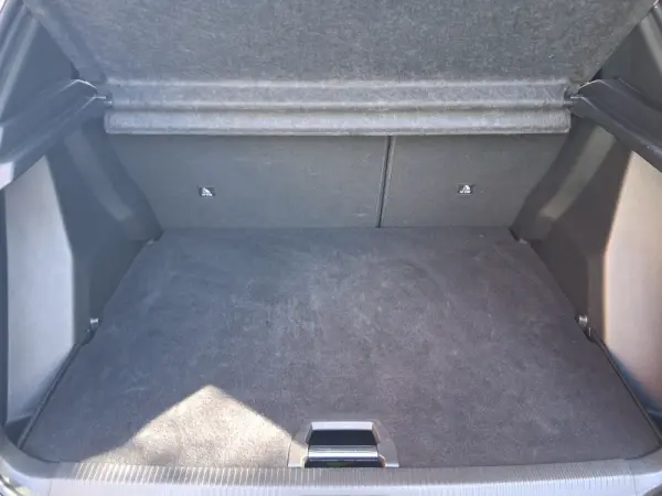 Peugeot 2008 1.2 PureTech Allure EAT8 27