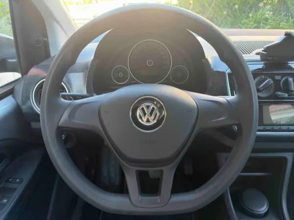 Volkswagen Up! 1.0 Move Auto 34