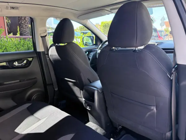 Nissan Qashqai 1.5 dCi N-Connecta J18 57