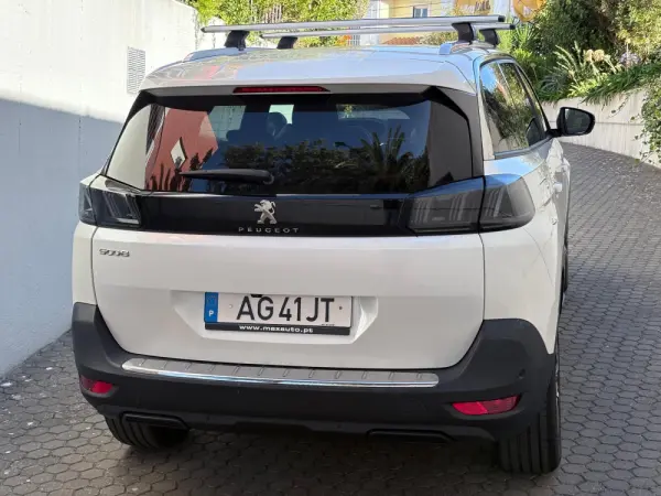Peugeot 5008 1.2 PureTech Allure EAT8 20