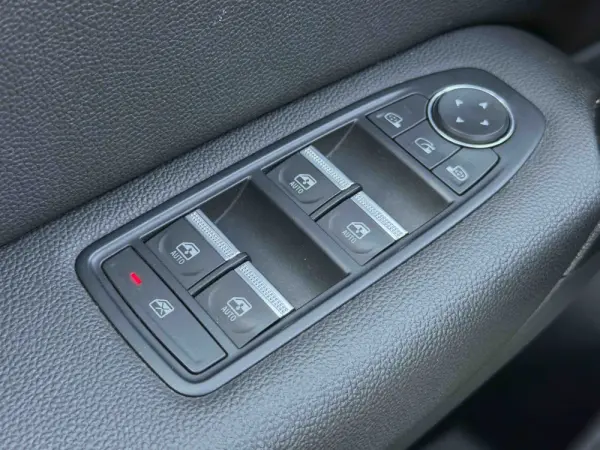 Renault Captur 1.0 TCe Exclusive 34