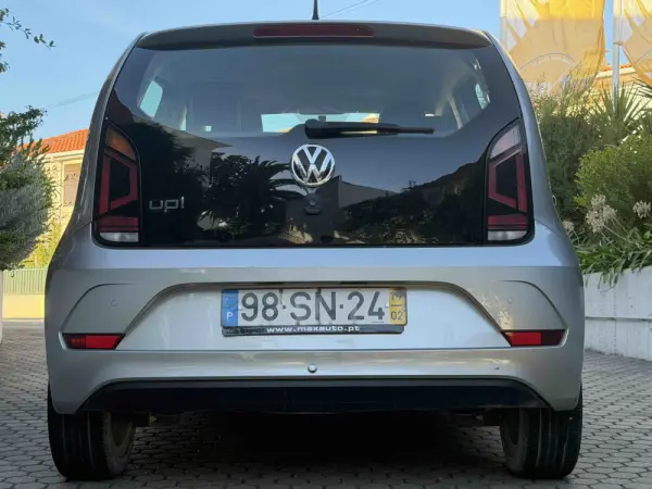 Volkswagen Up! 1.0 Move Auto 22