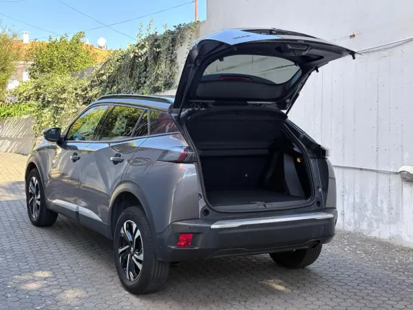 Peugeot 2008 1.2 PureTech Allure 26