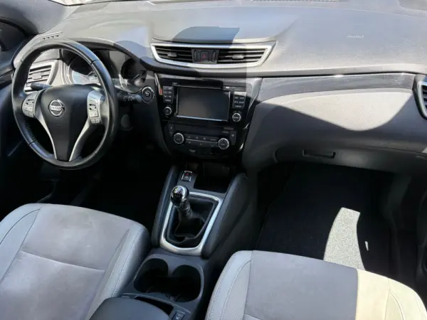Nissan Qashqai 1.5 dCi Tekna Premium 17 Alcantara 27