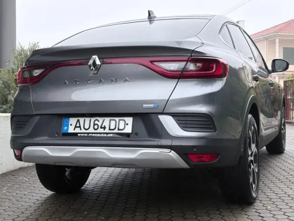 Renault Arkana 1.6 E-Tech Intens 22