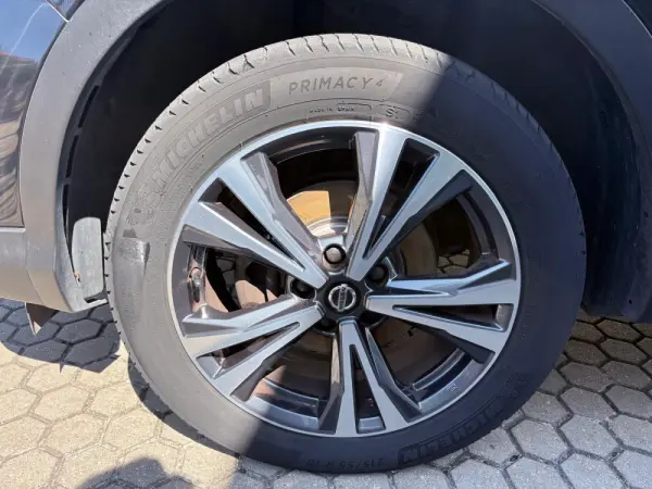 Nissan Qashqai 1.5 dCi N-Connecta J18 11