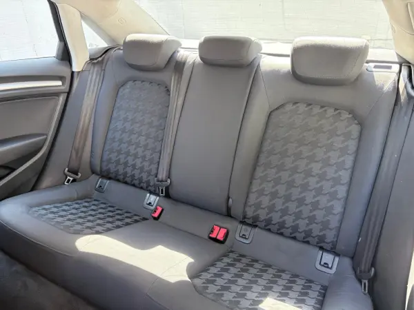 Audi A3 Limousine 1.6 TDI Attraction 54