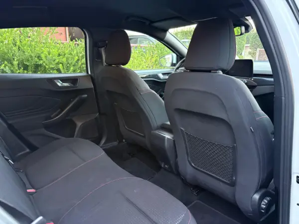 Ford Focus SW 1.0 EcoBoost ST-Line 57