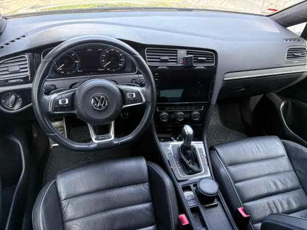 Volkswagen Golf 1.4 GTE Plug-in 31