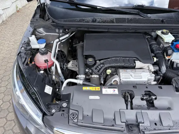 Peugeot 308 SW 1.2 PureTech Style 16