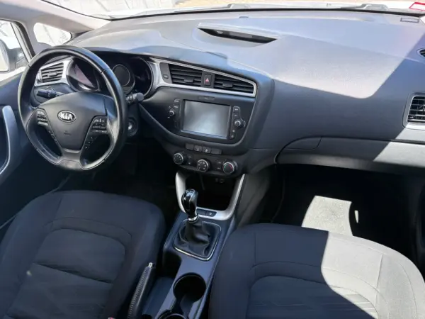 Kia Ceed SW 1.6 CRDi Nav Line 29