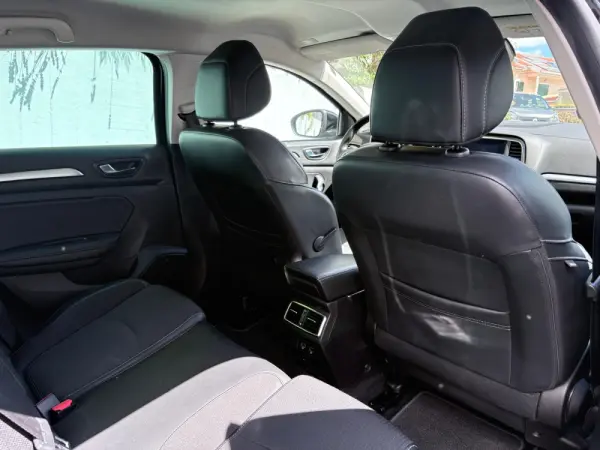 Renault Mégane Sport Tourer 1.6 E-Tech Plug-In Intens 58